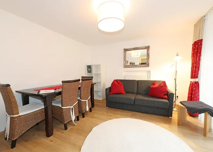 豪斯伊利斯酒店