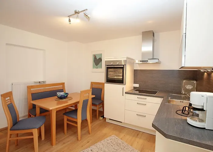 Haus Elise Apartman *